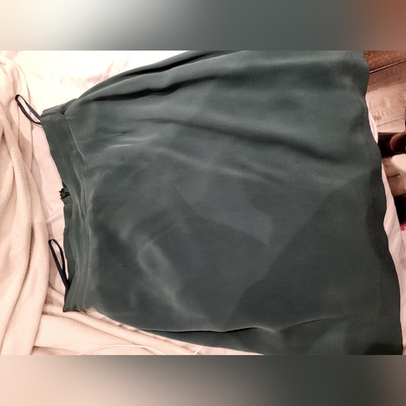 Silk suits - Picture 4 of 4